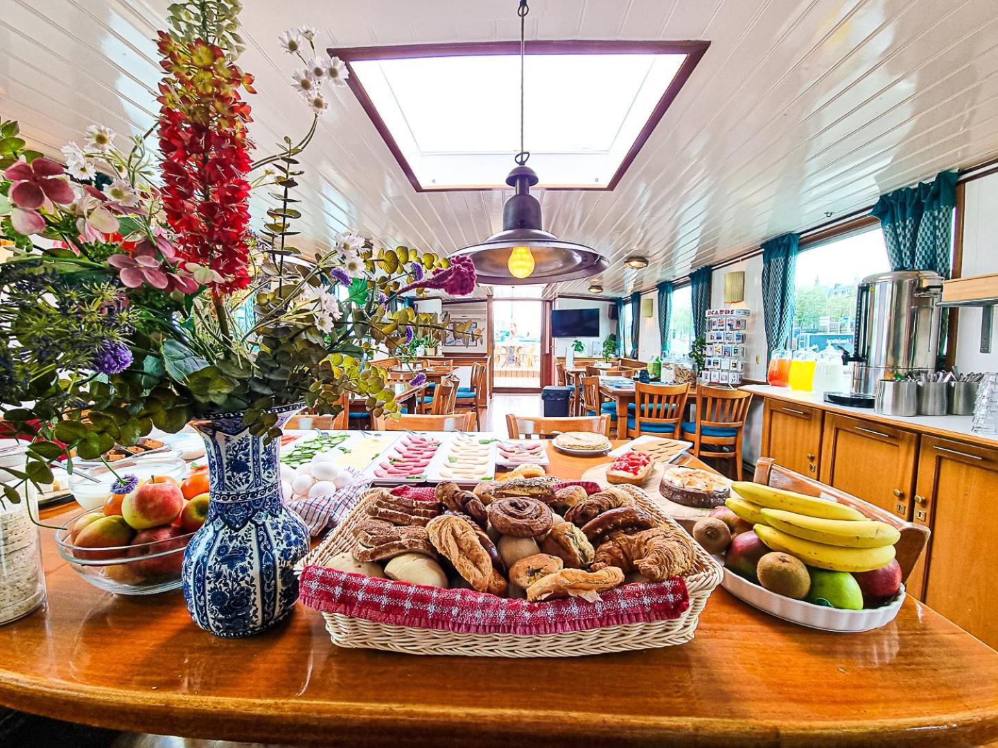 Amsterdam Hotelboat מראה חיצוני תמונה